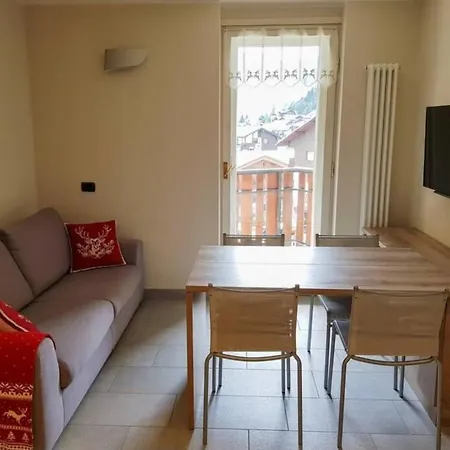 Apartment In Champoluc- Centro Champoluc
